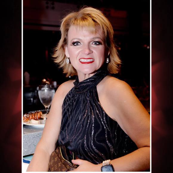 Meet your Posher, Pam - Picture 1 of 1